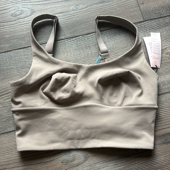 VSX Elevate Cross-Back Mesh Sports Bra XS - Picture 3 of 5